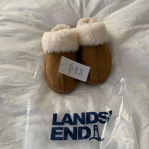 NWT Women’s Lands End Slippers